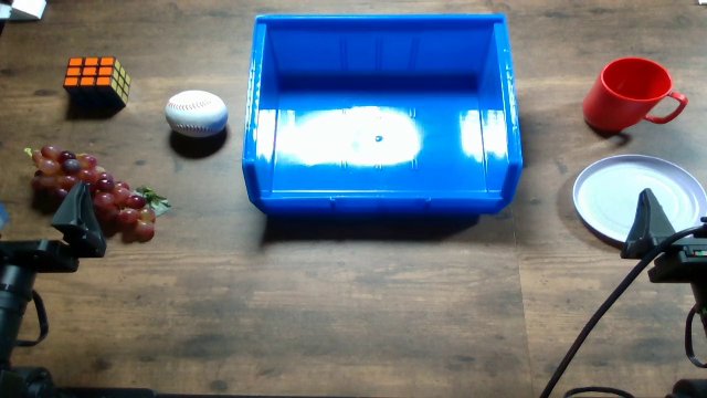 Top-camera view of the clear table setup at 72 cm